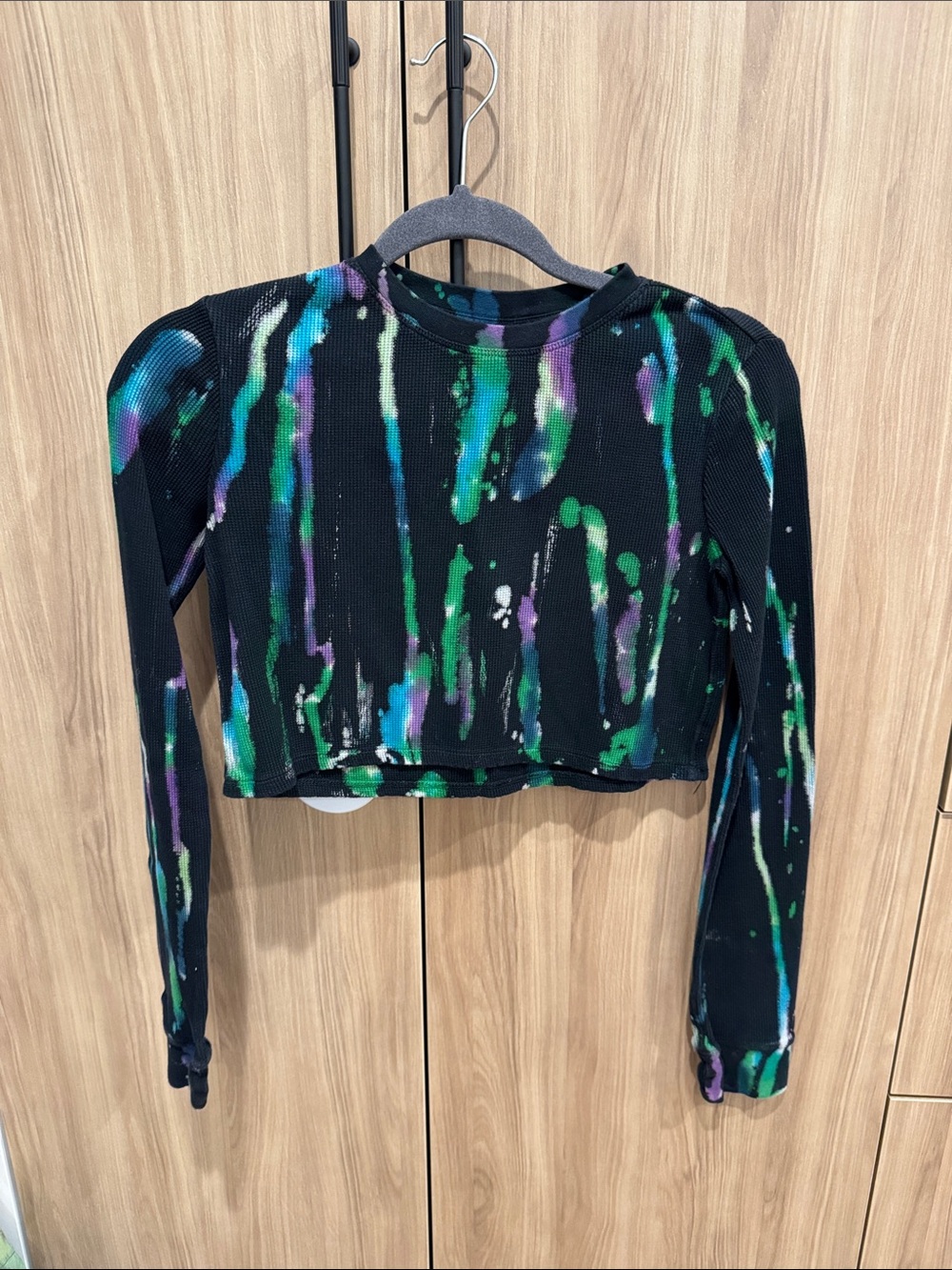 Women's Thermal Black Cropped Long-Sleeve Top with Green & Purple Splatter
